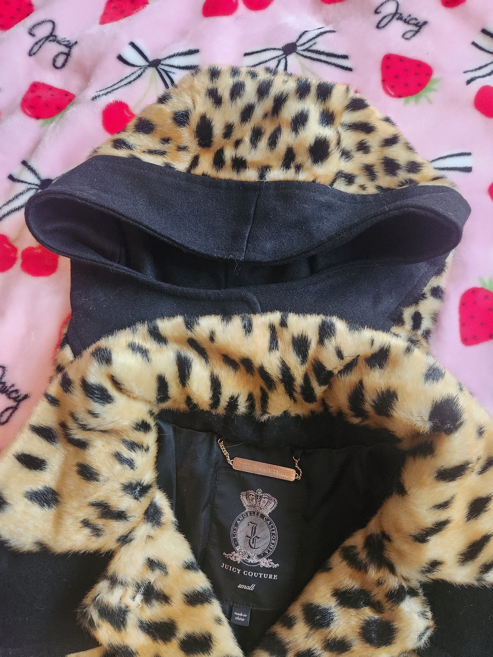 Juicy Couture Leopard Print Faux Fur Coat with Black Trim Gyaru Glam Gal - Picture 2 of 11